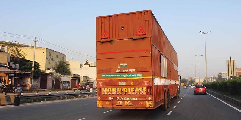 movers and packers in Surat